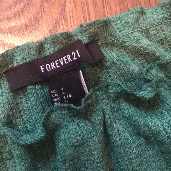 Forever 21 Crop Top 🌱 - Picture 2 of 3